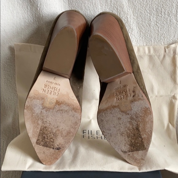 Eileen Fisher Hawk block heel olive suede pump 7 - Picture 6 of 7
